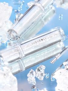 Judydoll Ice Iron Lip Glaze Lip Gloss Full Color Non-stick Cup Lip Gloss Mirror Water Gloss Lip Moisturizing Liquid Lipsticks Long lasting Lip Gloss