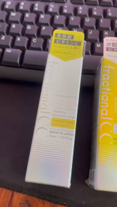 Serum hỗ trợ làm mờ vết thâm Fractional CC Vitamin C (30ml) - Nhật Bản