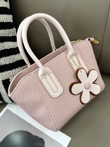 2025 New Summer Fashion Bucket Bag Shoulder Crossbody Commuter Handbag Korean Style Versatile High Quality Leather Purse