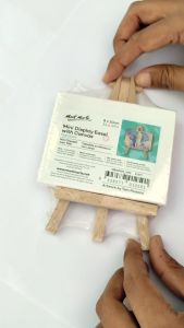 Mont Marte Mini Display Easel with Canvas Signature 6x8cm - Perfect for Artists and Crafters