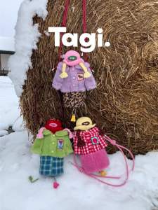 Tagi. Dress-up Game Crossbody Bag
