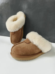 Dananuo Thickened Pure Wool Slippers Mens and Womens Sheepskin Fur Integrated Closed Toe Fur Heattech Cotton Slippers Non Slip