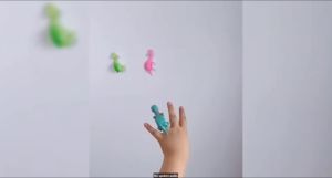 Colorful Dinosaur Finger Catapult Toys Party Favors Sticky Rubber Dino Flying Catapult Fidget Toys for Kids Birthday Party Gifts