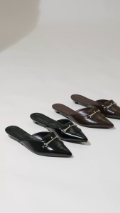 Nose Pointed Toe Buckle Detail Low Heel Mule