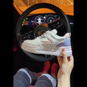 womens sports shoes wear resistant anti slip and breathable Increase height fashion casual shoes