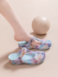 Viburn Summer New Style Womens Jelly Sandals Breathable Lightweight Slip-On Beach Shoes Anti-Slip Thick Bottom Floral Design