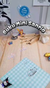Buku Mini Sanrio 1 SET isi 4 PCS Lucu Lengkap Kualitas Premium Terbaik Ready Box Pink dan Ungu / Buku Sticker SANRIO Kuromi Melody 1 Pack isi 4 Pieces Fy-0001 Alat Tulis Sekolah Kekinian Harga Termurah