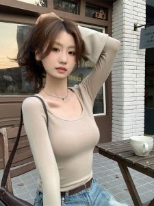 เสื้อยืดคอกลมแขนยาวทรงสลิมฟิตสำหรับผู้หญิง เสื้อชั้นในผ้าโพลีเอสเตอร์ ฤดูใบไม้ร่วง ฤดูหนาว ทรงเข้ารูป เสื้อผ้าทำงานสไตล์เกาหลี