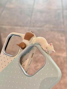 Korean Ins Style Three-Dimensional Lying Cat Leather Pattern Suitable for Iphone16promax New Arrival Iphone15promax Apple 14 Phone Case 13pro Niche Style All-Inclusive 12 Drop-Resistant Protective Case