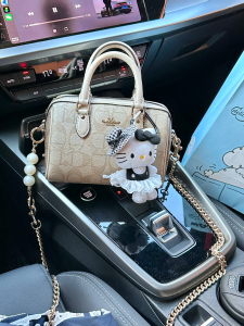 Luxurious Boston Pillow Bag Womens Commuter Versatile Leather Bag Soft British Style Casual Crossbody Handbag Pure Color