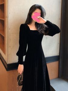 Black Velvet Asymmetrical Shoulder Long Dress Slimming Waist Design Autumn Winter Womens Fashion High Waist A-Line Skirt