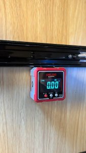 ร้านอยู่กทม.เครื่องวัดมุมดิจิตอล เมาส์เลเซอร์วัดระดับ หมุน360องศา แม่เหล็ก2ด้าน แบบชารจ์USB จอแสดงผล LCD อเนกประสงค์