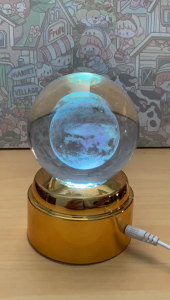 Lampu Kristal Putar dengan LED Warna Warni & Musik Bergantian Besar dengan basis warna GOLD - USB Powered Basis Gold - lampu tidur LED kristal 3D USB Rainbow