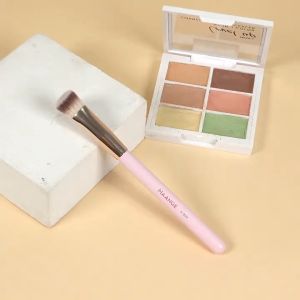 MAANGE แปรงคอนซีลเลอร์คุณภาพสูงรูปสามเหลี่ยม ขนนุ่ม แต่งหน้าไม่ติดขน ไม่หลุดร่วง