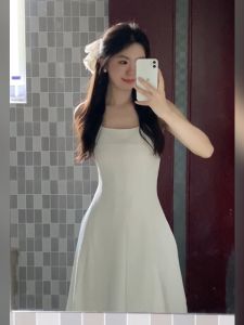 XIAOQIAOJIA | ชุดเดรสยาวแขนกุดสไตล์ฝรั่งเศสสำหรับผู้หญิงในฤดูร้อน 2025 ชุดเดรสยาวเอวสูงสไตล์นุ่มๆ ที่สวมใส่สบายและสวยงามสำหรับผู้หญิงที่มีขนาดเล็ก