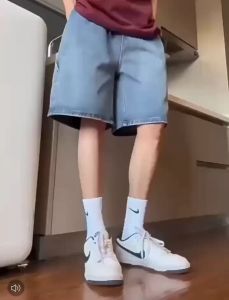 กางเกงยีนส์ขาสั้นผู้ชาย ใส่ได้ทั้งชายละหญิง พร้อมส่ง งานดีเอวยางยืด มี 2สี