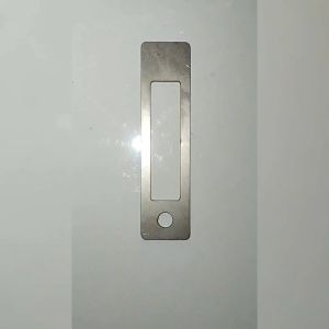 PLAT PEMANIS KUNCI BODY lebar 22MM panjang 81mm iw 47.5mm an bodi pintu spare part komponen parts suku cadang