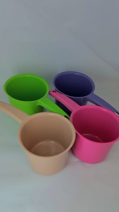 LJR Gayung Mandi Plastik Warna Pastel 1 Pcs + Gantungan 5 Lubang 1 Pcs