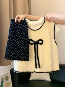 Bộ Đồ Ba Mảnh Dệt Kim Hoa Mùa Thu Cho Nữ Áo Vest Thắt Nút Bướm Váy Ngắn Quần Áo Học Sinh Quần Áo Công Sở Thời Trang