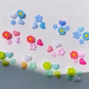 Ornamen Manik-Manik Bunga 3D Bahan Akrilik Warna Pink Biru Untuk Dekorasi Nail Art