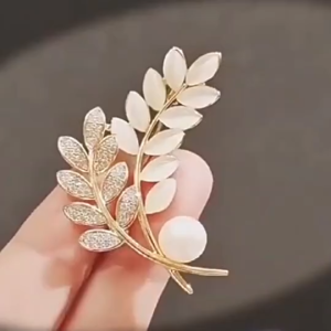 Karangan Bunga Kupu-kupu Bros Mutiara Mutiara Ceruk Elegan Bros Telinga Gandum Bros Kupu-kupu Mewah 🔥Lovelylife