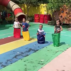 Racing Jumping Bag Outdoor Games For Kids Fun Sports Yard Toy for Family Birthday Party Game for BBQ Field Day Party Game