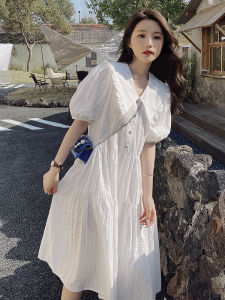 ชุดเดรสคอตุ๊กตาสีขาว กระโปรงทรงเอเอวสูง แขนสั้น ดีไซน์เก๋ไก๋สำหรับผู้หญิงในช่วงฤดูร้อน