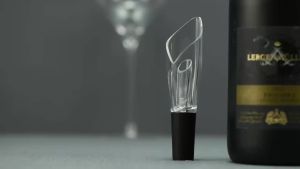2 Pcs Wine Aerator Stainless Steel Wine Bottle Pourers and Stoppers 2-in-1 Steel Champagne Sealed Cap Stopper Wine Spout Pourer