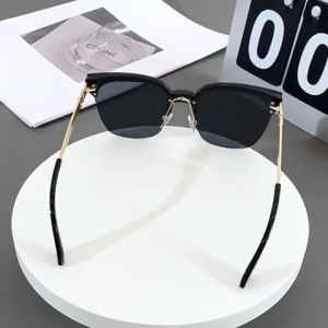 แว่นตากันแดด โพลาไรซ์ ทรงสปอร์ต ไร้ขอบ ดีไซน์แบบกึ่งไร้ขอบคลาสสิก แว่นกันแดด กันUV400 ลดอาการปวดตา เลนส์สีกันแดด พร้อมส่ง