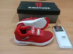 Sepatu Sekolah Anak Laki Laki Perempuan Tali Perekat Warna Hitam Merah Biru Ping Gratis Kaos Kaki Usia PAUD TK SD SMP-KIDZTUBS193072423