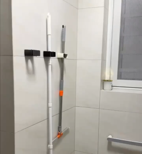 ที่แขวนไม้ถูพื้นห้องน้ํากันน้ําติดผนัง ใหม่ หน้าท้อง ที่ยึดตะขอไม้ถูพื้นคลิปผู้ถือไม้ถูพื้นตะขอติดผนังกาวชั้นวางฝักบั