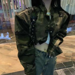 เสื้อแจ็คเก็ตแบบสั้นลายพรางสำหรับผู้หญิง ฤดูใบไม้ร่วง 2023 แฟชั่นสตรีท หวานและเท่ เสื้อแจ็คเก็ตแบบลำลอง ผ้าฝ้ายผสมโพลีเอสเตอร์