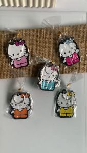 Souvenir Pernikahan 100pcs Gantungan Kunci Hello Kitty: Souvenir Murah Bermanfaat & Unik