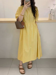 ชุดเดรสยาวแขนสั้นคอตั้งเอวเข้ารูปสไตล์เกาหลีสำหรับผู้หญิงในฤดูร้อน 2025 ชุดเดรสยาวทรงเอเข้ารูปดีไซน์เรียบง่าย