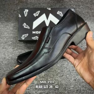 Moerelli &Co Sepatu Pantopel Formal Pria Assane M-7111 Black Natural Pantofel Kulit Sintetis Premium