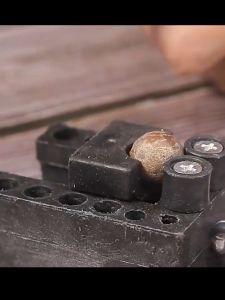 Hot Selling Professional Mini Electric Grinding Set: 132 PCS 12V DC Drill Grinder