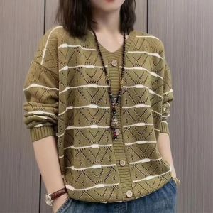 เสื้อสเวตเตอร์ถักแบบเปิดไหล่คอวีบางๆ แขนยาวหลวมๆ สำหรับผู้หญิง เสื้อผ้าทำงานสไตล์เกาหลี ฤดูใบไม้ผลิและฤดูใบไม้ร่วง