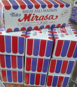Brem Madiun Mirasa Super Jumbo: Makanan Camilan Oleh-Oleh Khas Kota Madiun