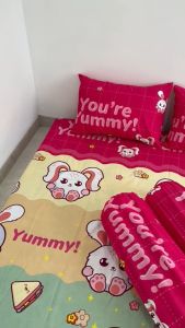 SPREI MOTIF KARAKTER THE RABBITS BERKWALITAS NYAMAN SET SARBAN SARGUL