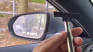 Mini Water Eliminator Glass Rearview Cleaner: Retractable Car Mirror Wiper
