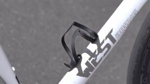 West Biking | WEST BIKING Carbon Fiber Bottle Cage One-Piece Molding Bicycle Bottle Bracket High Toughness Abrasion-Resistant Bike Bottle Cage