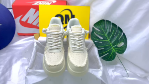 Giày Sneaker Nữ Cổ Thấp Họa Tiết Hoa Phong Cách Thể Thao