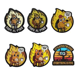 นี่คือ Fine Meme สุนัขตลกแมวดื่มกาแฟปักป้าย Appliqueยุทธวิธี PVC Patch พร้อมตะขอและห่วงบนกระเป๋าเป้สะพายหลัง