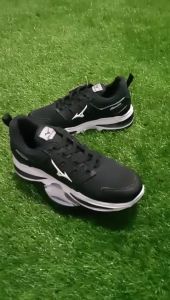 Sepatu Sneakers Pria & Wanita: Tips Memilih dan Rekomendasi