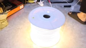 ไดโอดเปล่งแสงแถบแสงปลั๊กแถบนีออน (รวม Hpin และฝาท้าย)