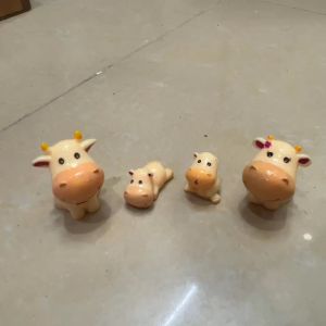 Mô hình tiểu cảnh con bò trang trí terrarium sen đá xương rồng charm slime