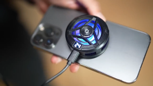 พัดลมระบายความร้อนมือถือ แสงไฟ RGB Backlight เซมิคอนดักเตอร์ 4 ระดับ เย็นเร็ว เสียงเงียบ ตัวระบายความร้อนแบบเซมิคอนดักเตอร์ ใช้งานได้กับทุกรุ่น