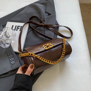 Retro Underarm Small Bag Womens Fashionable Wax Leather Chain Pillow Crossbody Bag Versatile Stylish Spring Summer Handbag