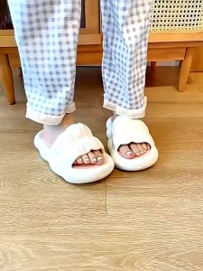 Local Seller Ready Stock Leaves Ladies Slippers New Summer Casual Outdoor/ Indoor Slipper 踩屎感拖鞋男情侣夏天外穿室内家居用洗澡厚底防滑高级凉拖