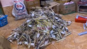 Souvenir KIPAS BATIK 16cm: Pilihan Souvenir Pernikahan Murah Makassar